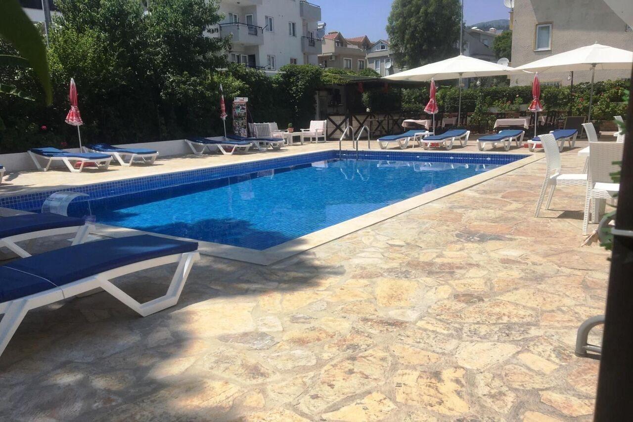 Uenver Hotel Адана Екстериор снимка