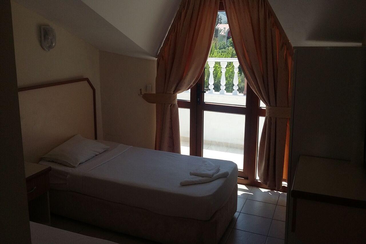 Uenver Hotel Адана Екстериор снимка