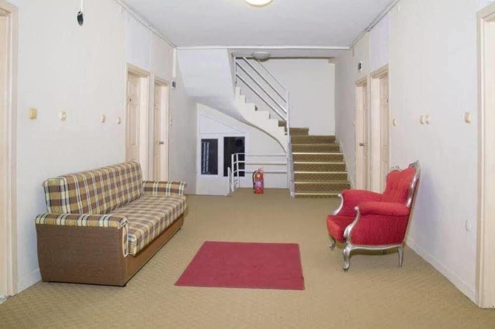 Uenver Hotel Адана Екстериор снимка
